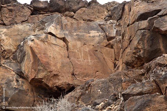 cod 010203068 018 barranco de tinojay grabado rupestre barquiforme, Fuerteventura
