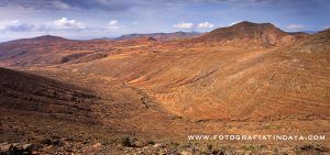 VALLE Y BARRANCO DE VALHONDO - GUÍA DE FUERTEVENTURA
