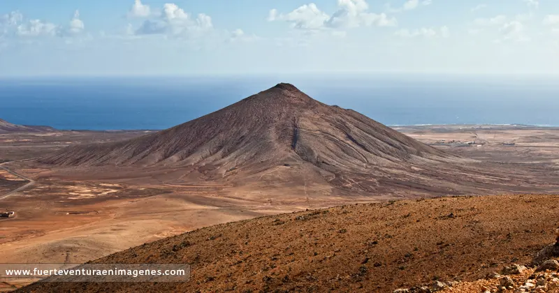 Montaña Caima desde Escanfraga