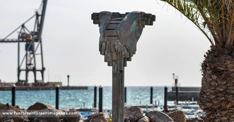Escultura: Torso – Puerto del Rosario