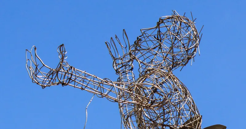 Escultura: Sueños Rotos (Ícaro)