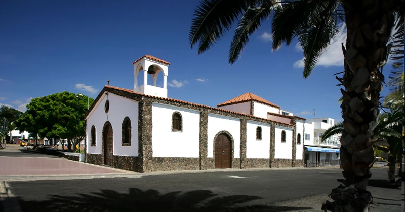 Iglesia de La Lajita - GUÍA DE FUERTEVENTURA
