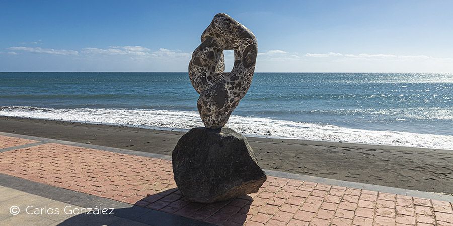 Escultura Ventana al Infinito - GUÍA DE FUERTEVENTURA