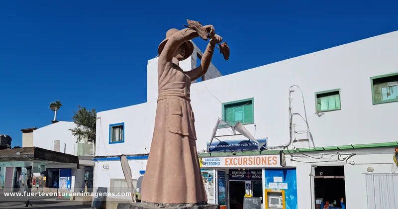 Escultura jareando pescado