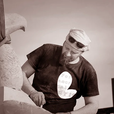 Escultura El Martir de Nedim Hadziahmetovic