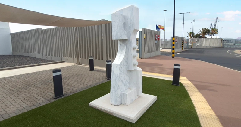 Escultura de Gemma Domínguez en Puerto del Rosario