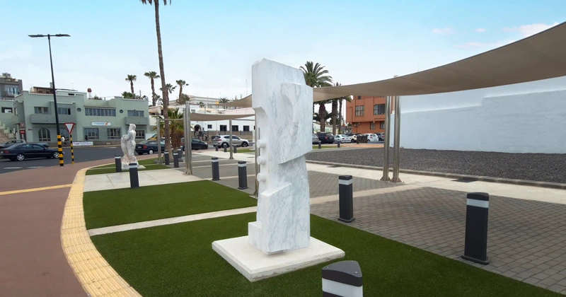 Escultura de Gemma Domínguez en Puerto del Rosario