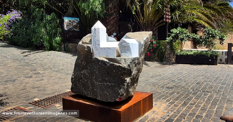 Betancuria, la Villa Ideal: Escultura en el corazón de Fuerteventura