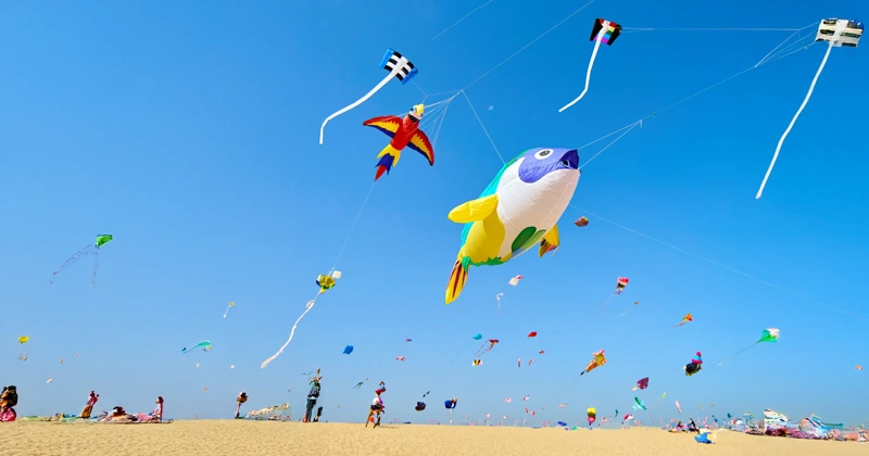Festival Internacional de Cometas de Corralejo: arte, viento y tradición en Fuerteventura - RINCONES Y LUGARES CON ENCANTO
