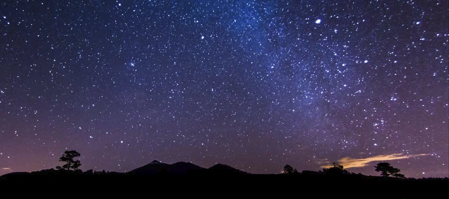 Observación de Estrellas en la Ventana del Nublo: Astronomía y Atardecer