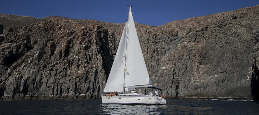 Paseo en velero por Los Gigantes