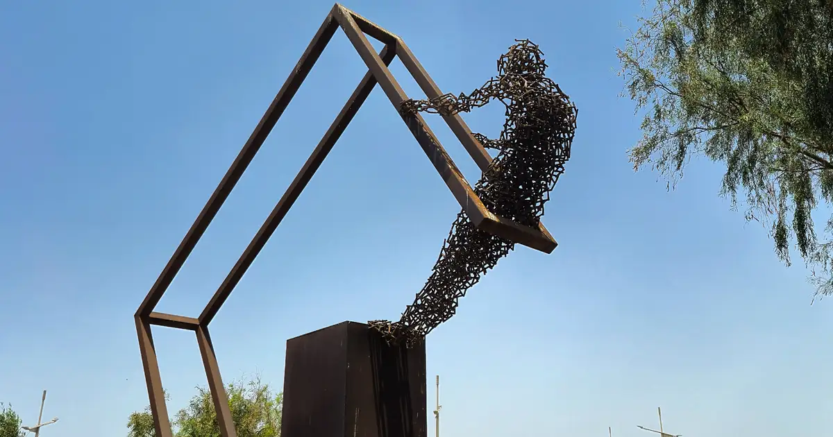 Esculturas en Fuerteventura: Columpio III